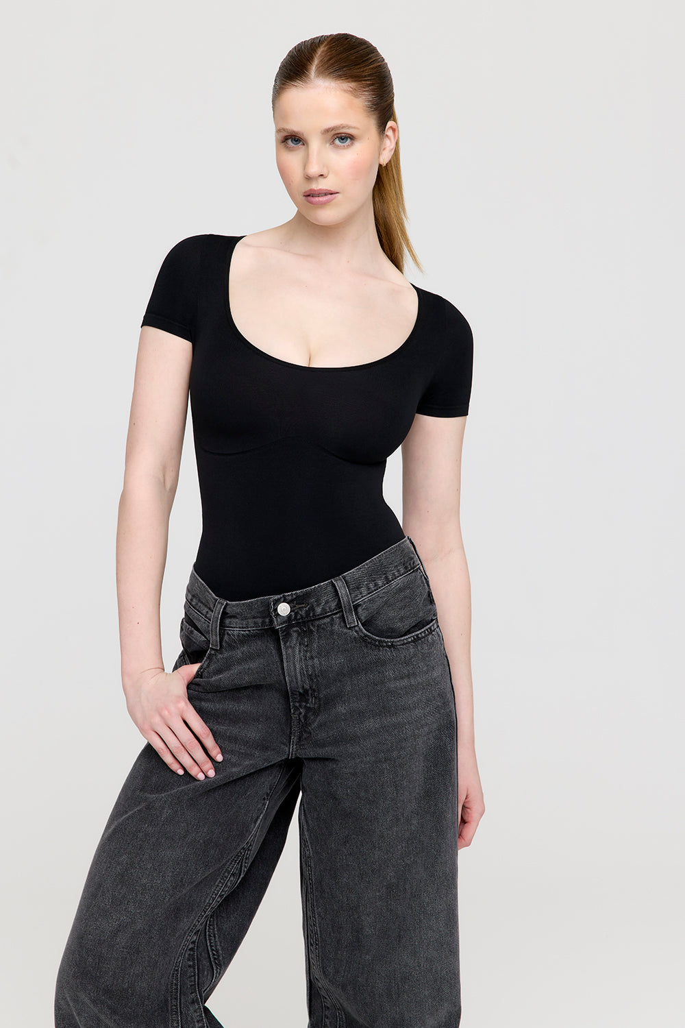 365 Contour Short Sleeve Shaping Bodysuit - Shadow Black