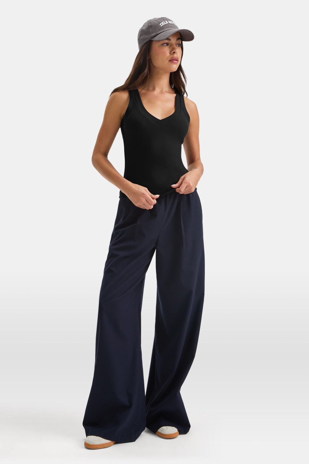 365 Sculpting Lounge Reversible Tank - Shadow Black