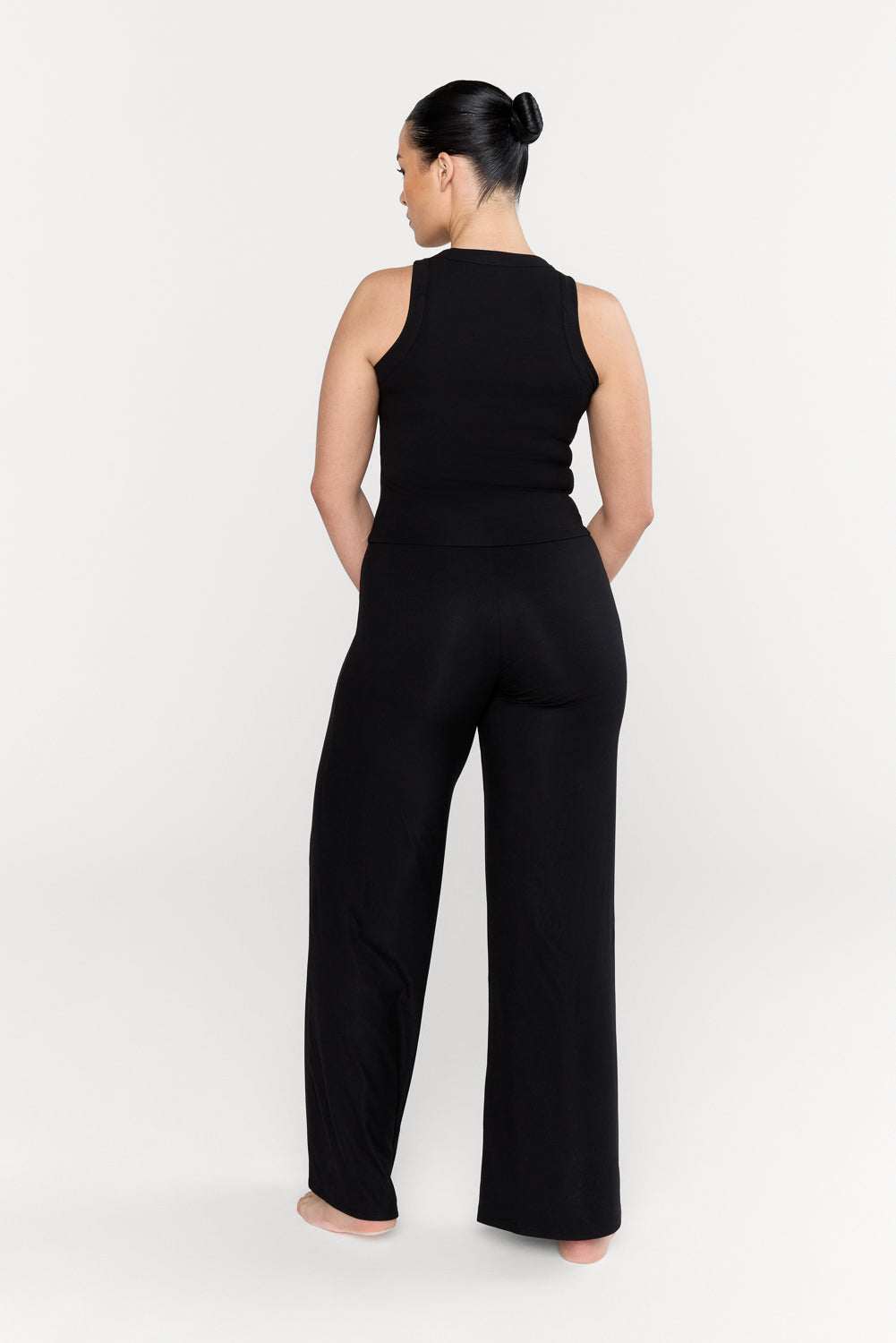 365 Sculpting Lounge Racer Tank - Shadow Black