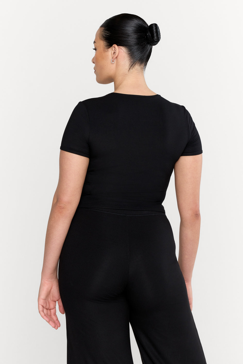 365 Sculpting Lounge Short Sleeve T-Shirt - Shadow Black