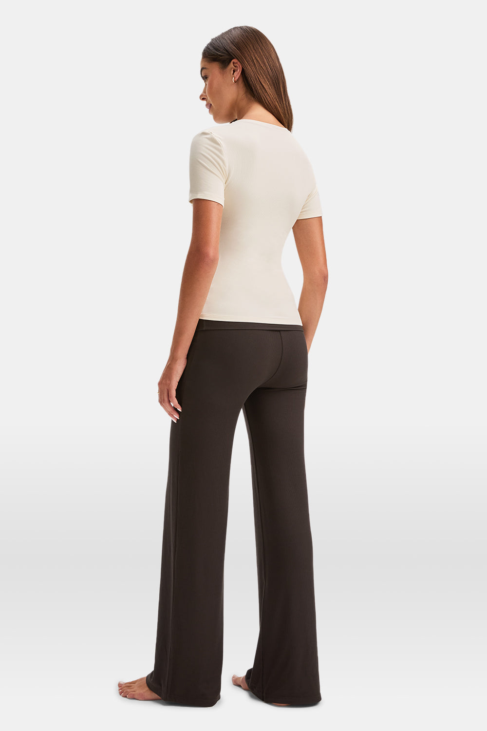 365 Sculpting Lounge T-Shirt - Buttermilk