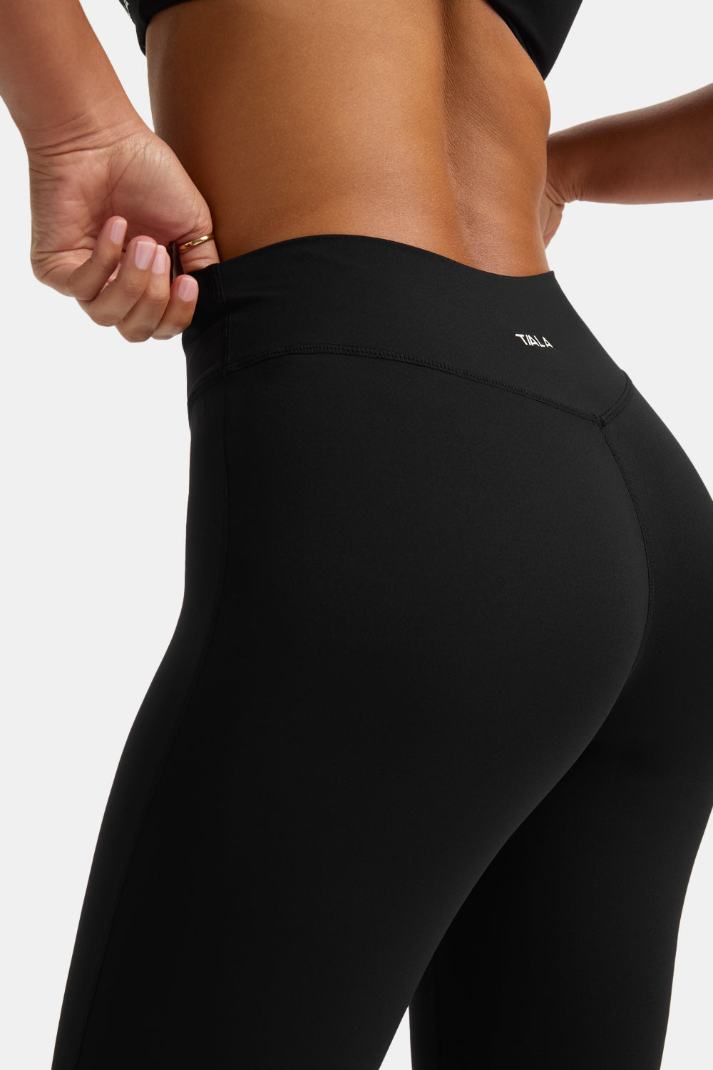 DayFlex Capri Legging - Shadow Black