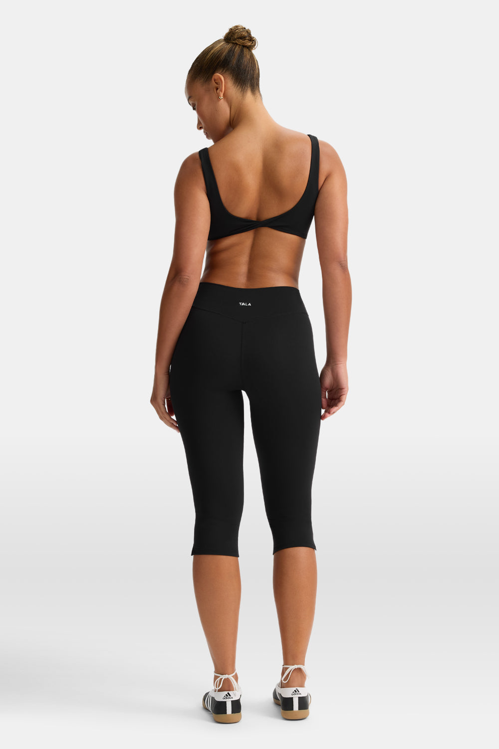 DayFlex Wrap Capri No Front Seam Legging - Shadow Black