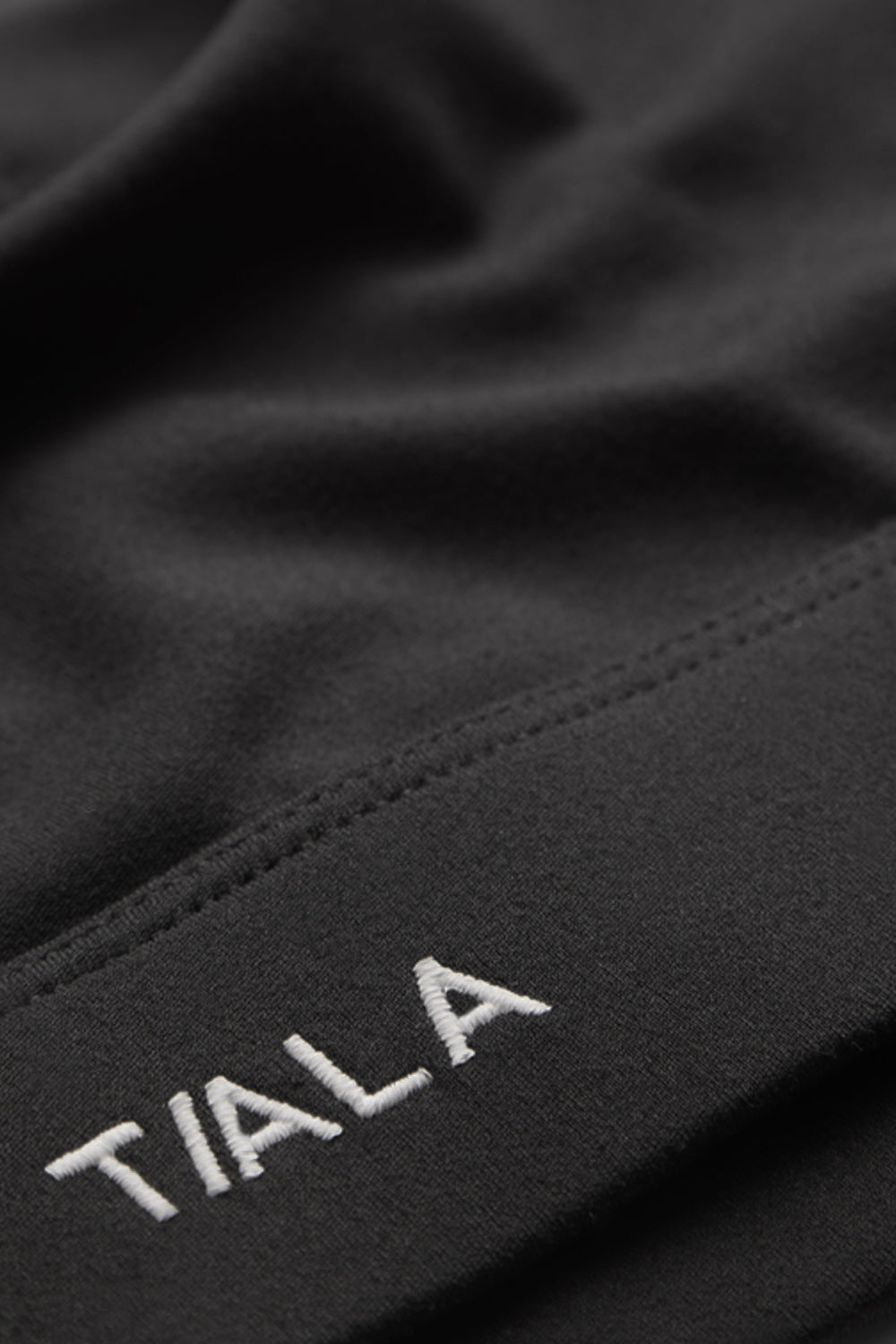 DayFlex Square Neck Sports Bra - Shadow Black