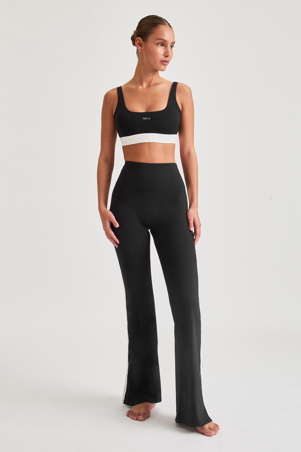 DayFlex Open Back Square Neck Sports Bra - Shadow Black And Ivory