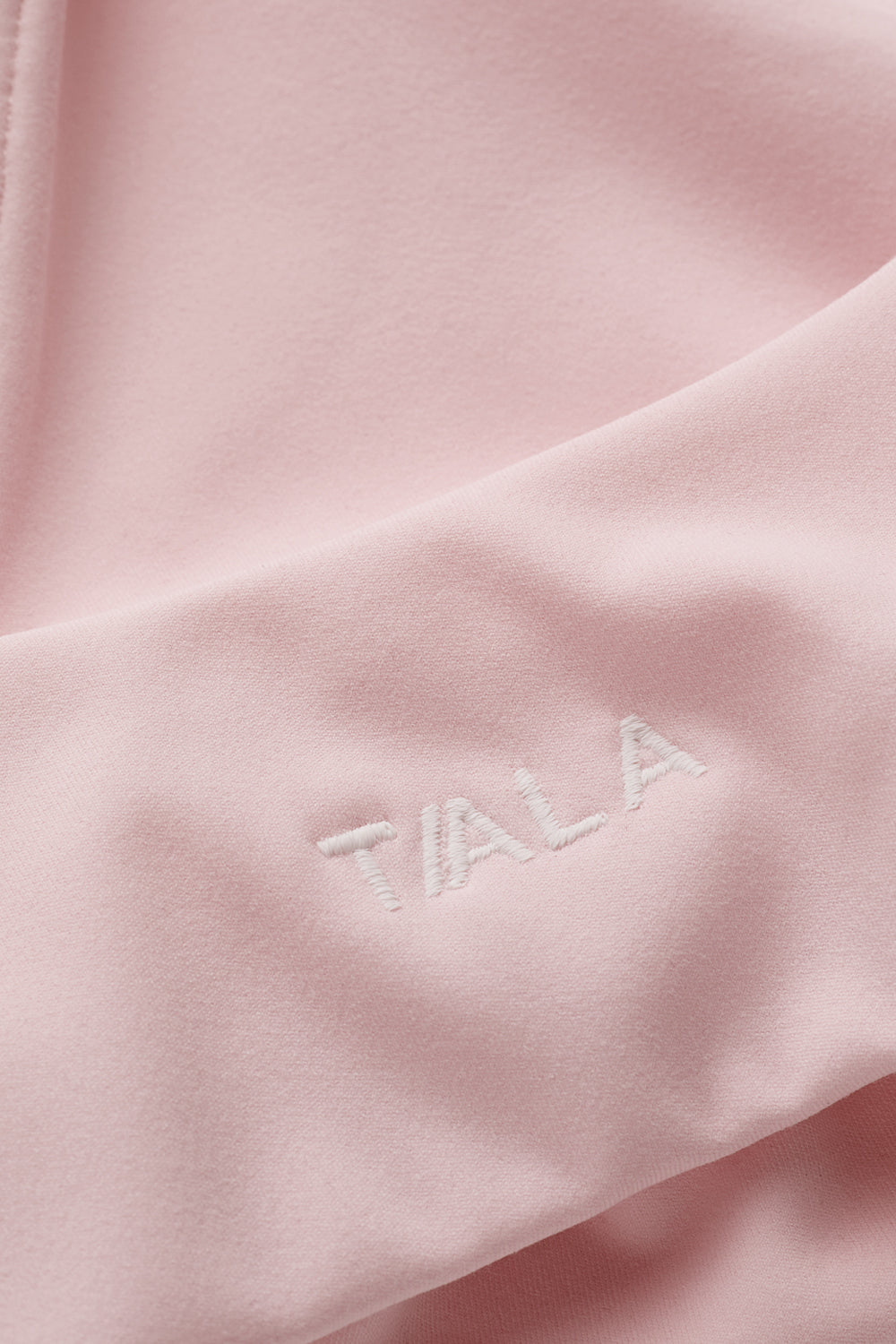 DayFlex Twist Front Sports Bra - Ballet Slipper