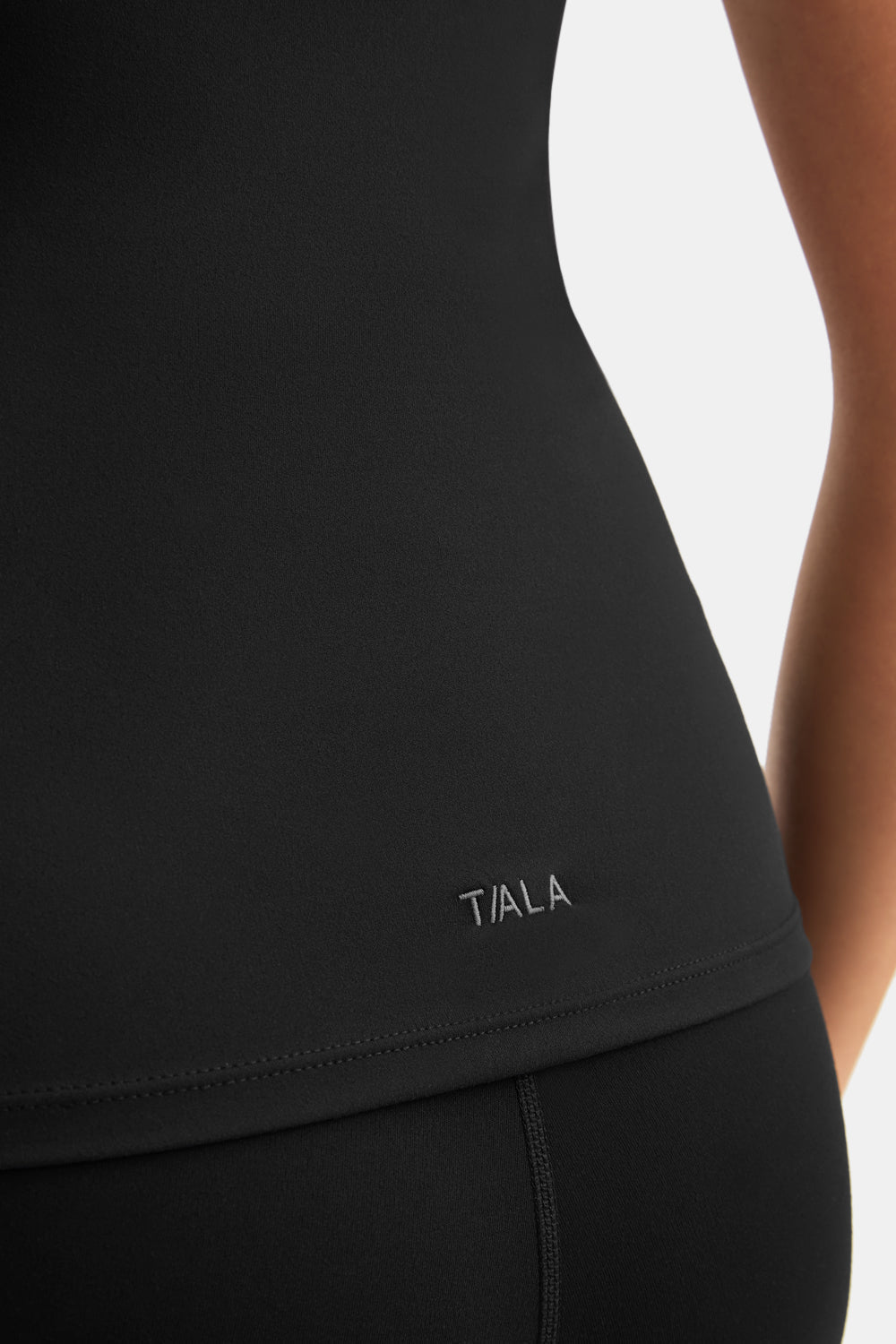 DayFlex Plunge Top - Shadow Black