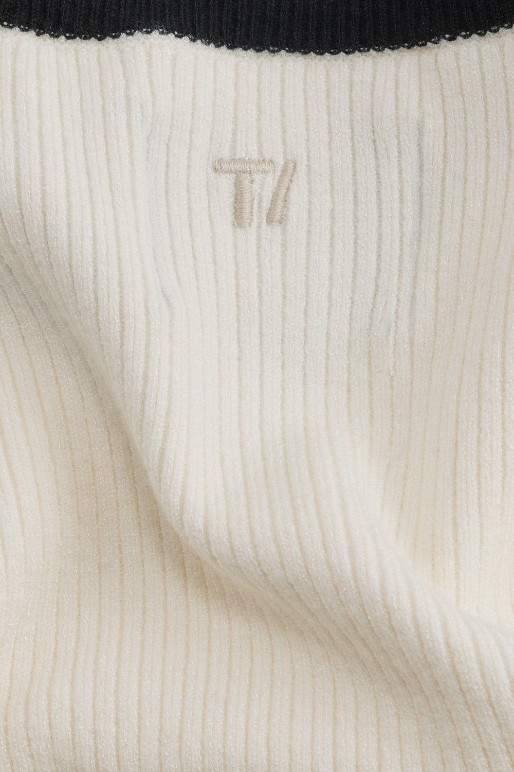 Sleeveless Contrast Ribbed Knit Maxi Dress - Buttermilk And Black