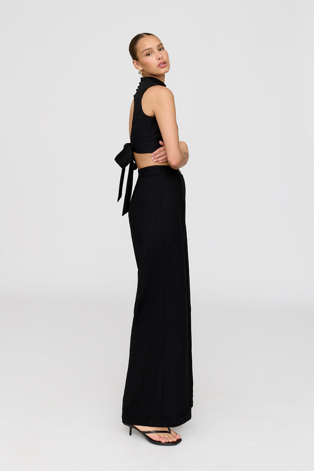 Monaco Linen Blend Mock Neck Tie Back Crop Top - Shadow Black