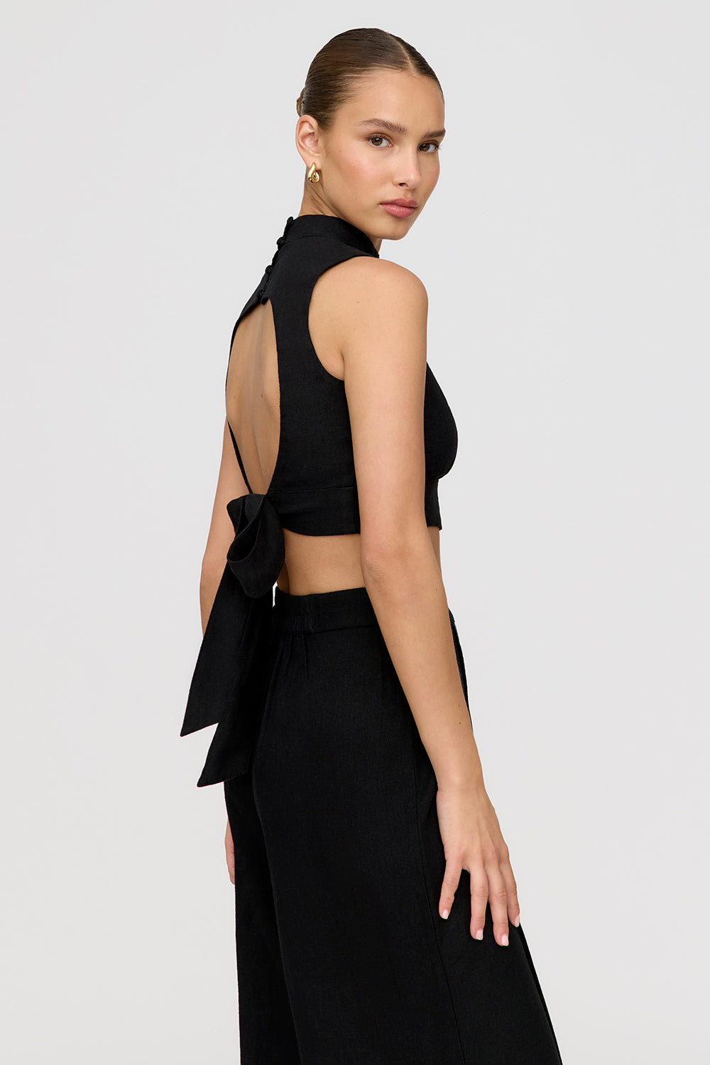 Monaco Linen Blend Mock Neck Tie Back Crop Top - Shadow Black