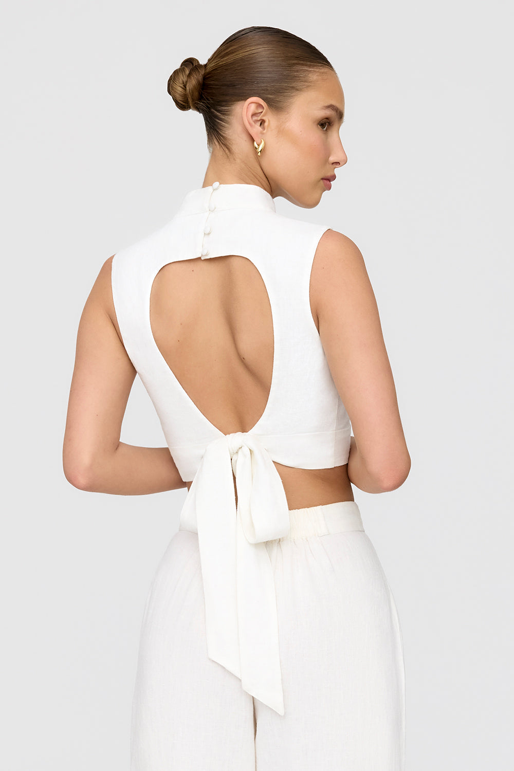 Monaco Linen Blend Mock Neck Tie Back Crop Top - Coconut Milk