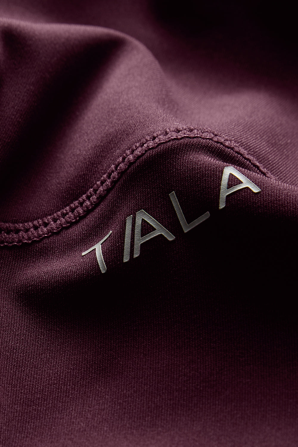 SkinLuxe V-Waist Legging - Fig