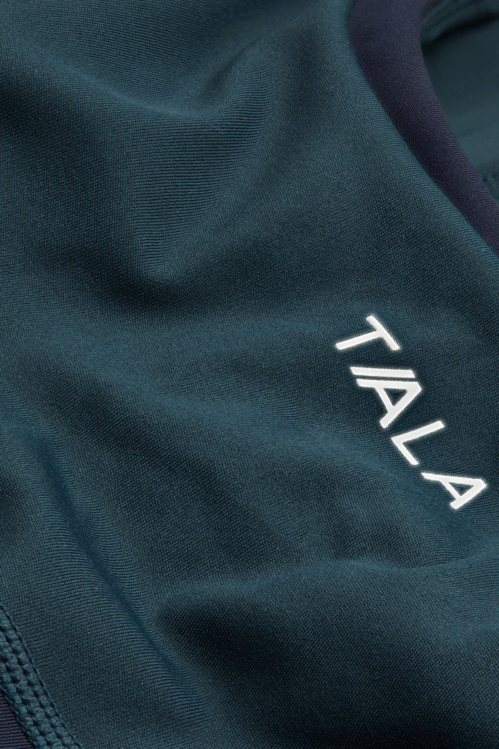 SkinLuxe Contrast Edge Sports Bra - Rich Teal / Midnight Navy