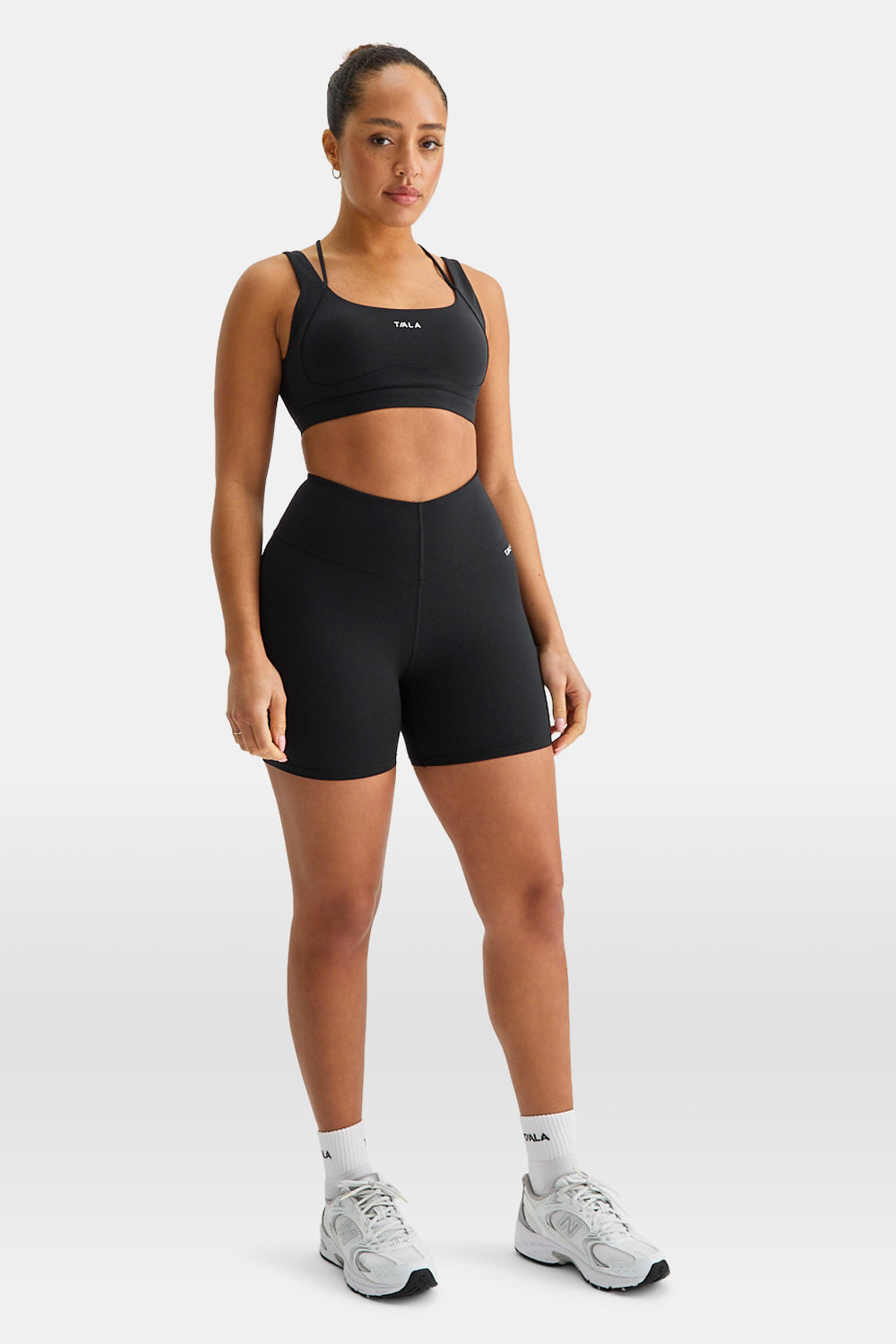 SkinLuxe Contour Scoop Back Sports Bra - Shadow Black