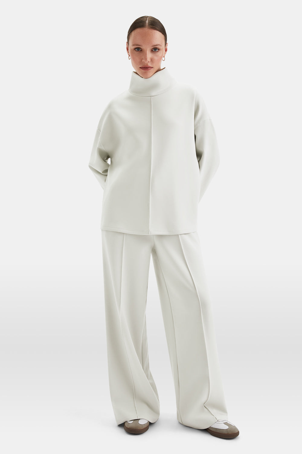 SoftSmart Wide Leg Jogger - Ecru