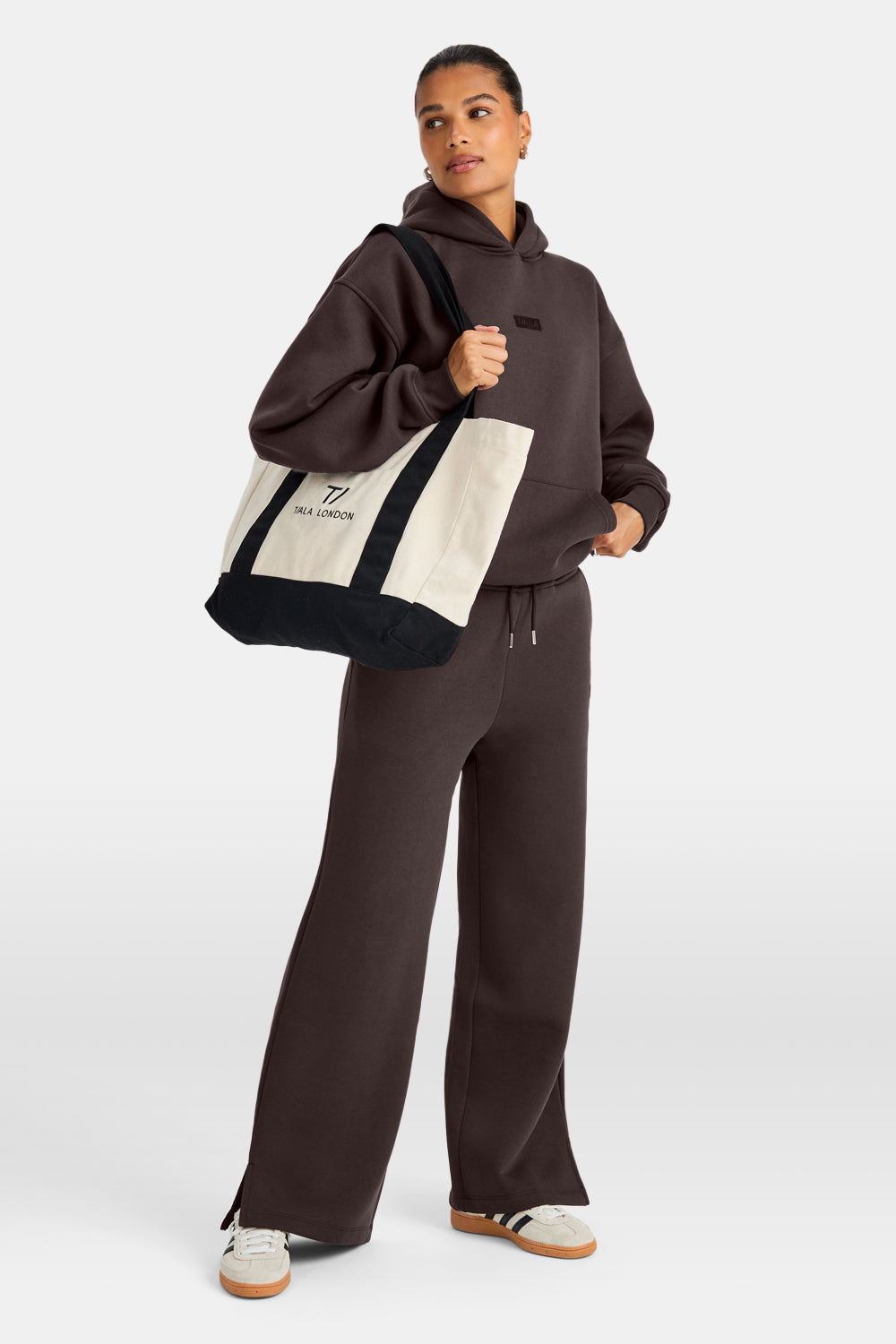 Outdoors Graphic Oversized Hoodie - Americano