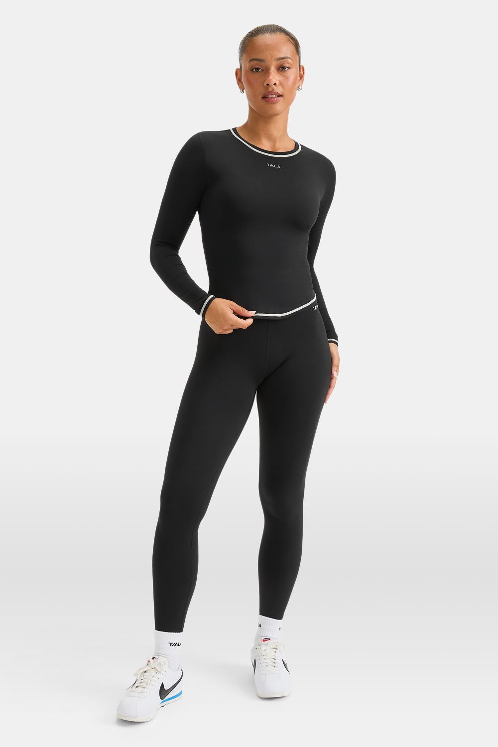 UltraLite Contrast Stitch Long Sleeve Active Top - Black